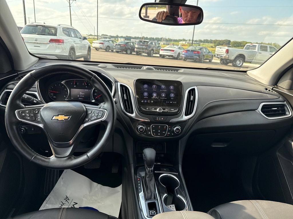 Used 2024 Chevrolet Equinox Premier FWD image 12