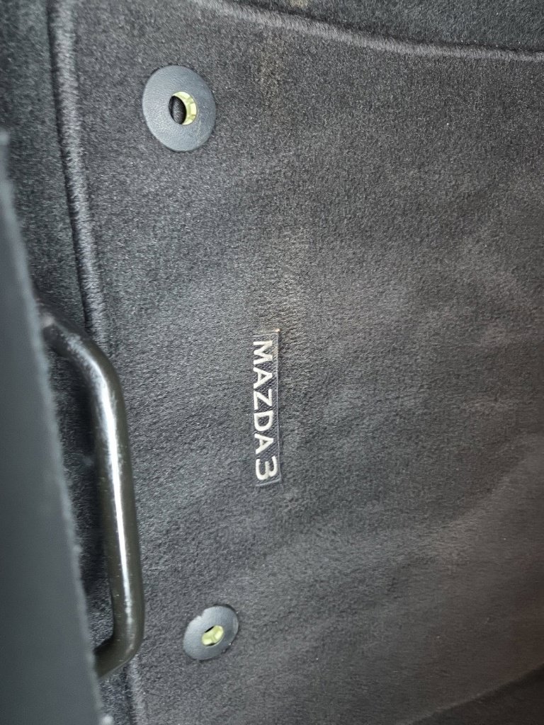 Used 2024 MAZDA MAZDA3 s FWD image 39