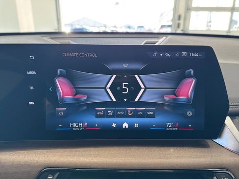 Used 2025 BMW X1 xDrive28i w/ Convenience Package image 25