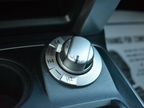 Used 2020 Toyota 4Runner SR5 Premium w/ Moonroof Package image 18