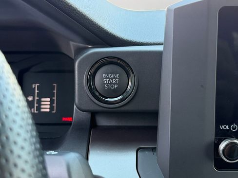 Used 2025 Toyota Tacoma SR5 image 17