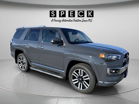 Used 2024 Toyota 4Runner Limited AWD/4WD image 7