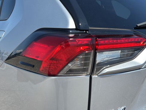 Used 2023 Toyota RAV4 SE w/ Convenience Package AWD/4WD image 28