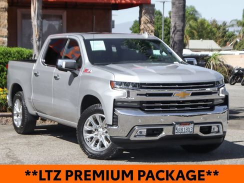 Used 2022 Chevrolet Silverado 1500 LTZ w/ LTZ Premium Package AWD/4WD image 2