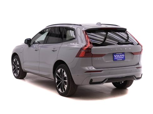 New 2026 Volvo XC60 T8 Plus w/ Protection Package Premier image 5
