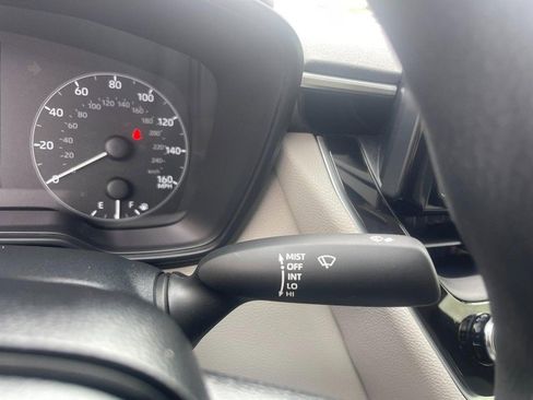 Used 2025 Toyota Corolla LE FWD image 20