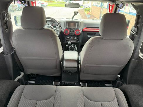 Used 2017 Jeep Wrangler Sport AWD/4WD image 18