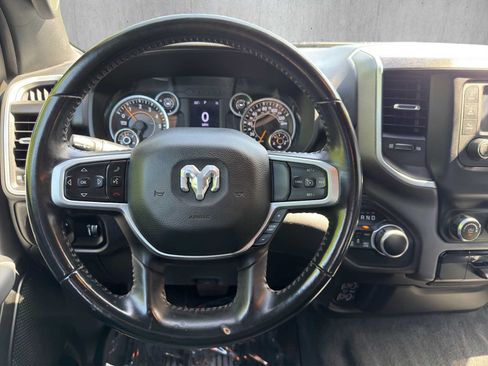 Used 2022 RAM 1500 Big Horn AWD/4WD image 14