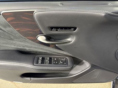 Used 2018 Lexus LS 500 AWD w/ Luxury Package image 21