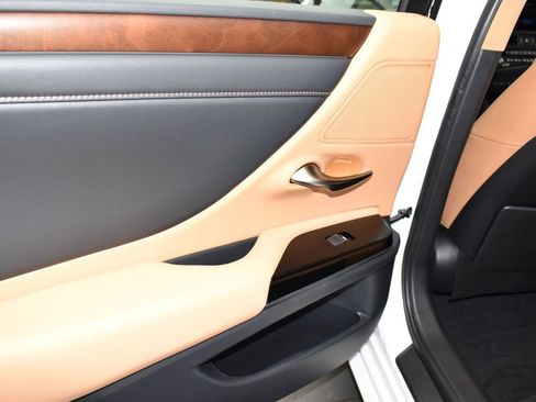 New 2025 Lexus ES 350 w/ Premium Package image 15