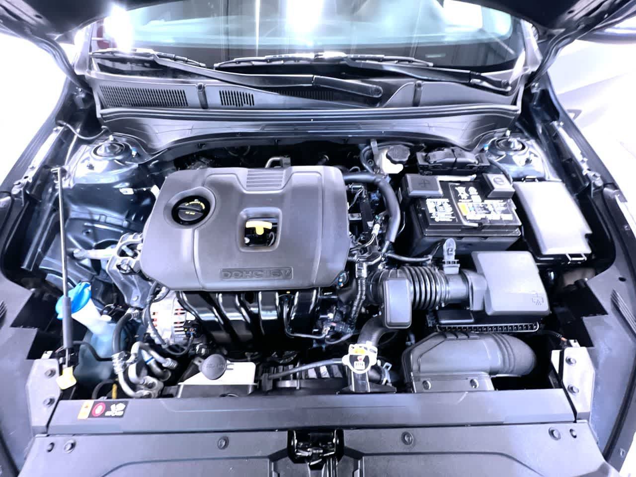 Used 2023 Kia Forte LXS w/ LXS Technology Package FWD image 11