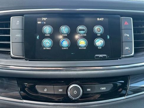 Used 2018 Buick Enclave Premium w/ LPO, Hit The Road Package AWD/4WD image 17