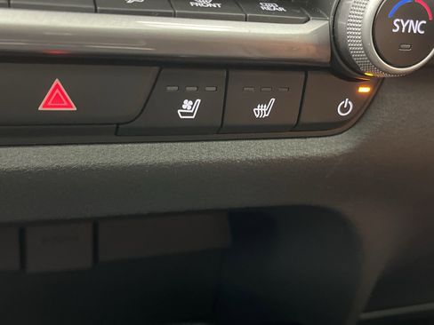 Certified 2025 MAZDA CX-50 AWD 2.5 Turbo w/ Weather Package image 22