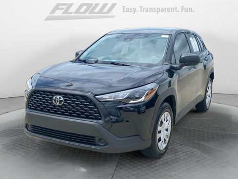 Used 2022 Toyota Corolla Cross L FWD image 1