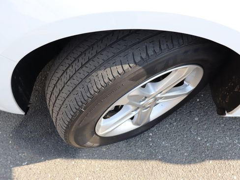 Used 2024 Chevrolet Malibu LT FWD image 40