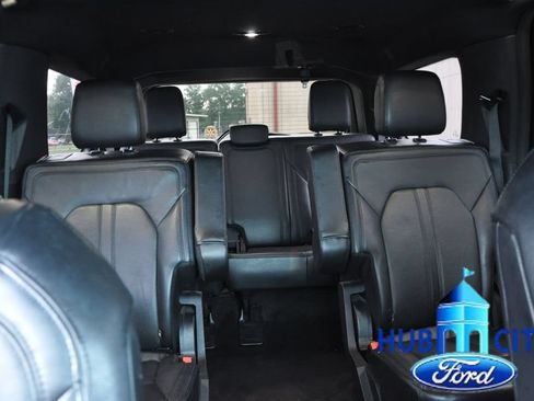 Used 2019 Ford Expedition Limited w/ Equipment Group 302A RWD image 22