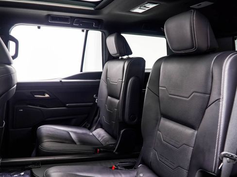 Used 2024 Lexus GX 550 w/ Cold Area Package AWD/4WD image 47