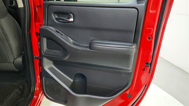 Used 2022 Nissan Frontier SV RWD image 27