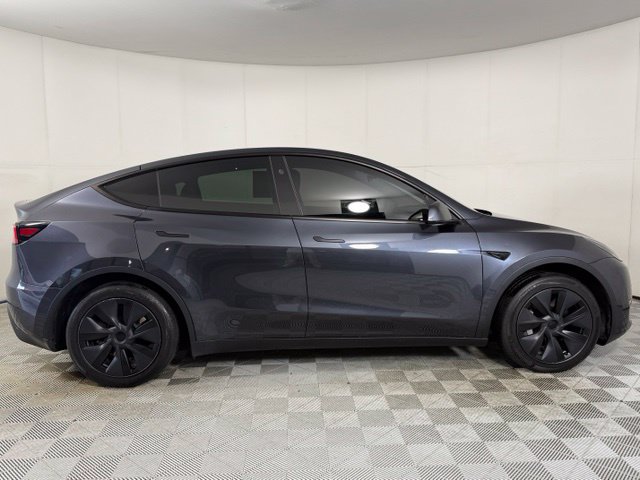 Used 2024 Tesla Model Y Long Range RWD image 10