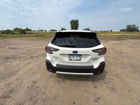 Used 2024 Subaru Outback Touring w/ Popular Package #2 AWD/4WD image 10