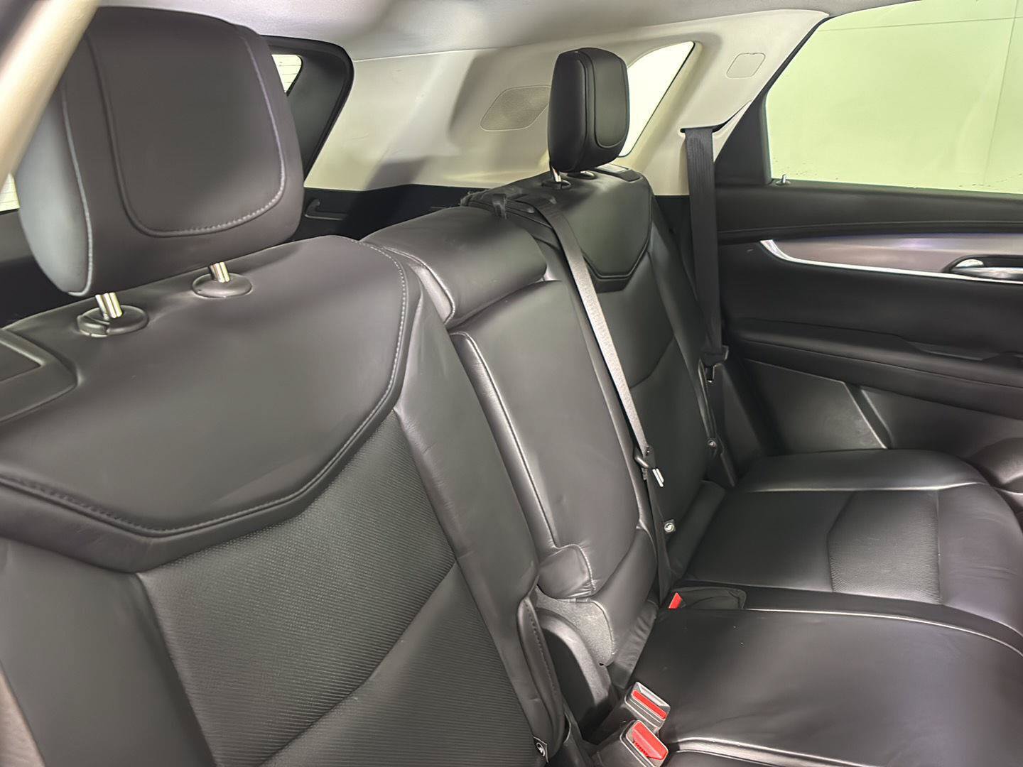 Used 2019 Cadillac XT5 Premium Luxury AWD/4WD image 18