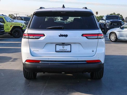 New 2026 Jeep Grand Cherokee L Limited AWD/4WD image 8