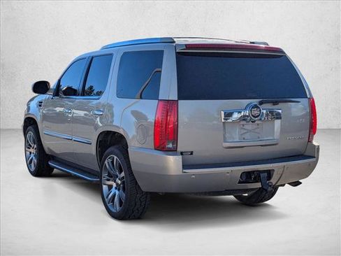 Used 2008 Cadillac Escalade image 7