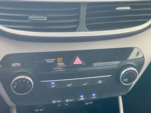 Used 2019 Hyundai Tucson SE AWD/4WD image 18