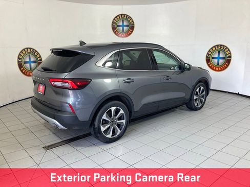 Used 2024 Ford Escape Platinum image 19