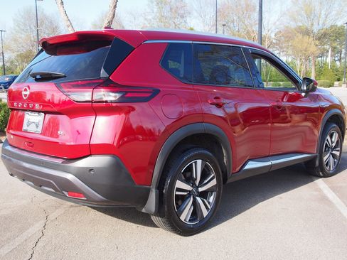 Used 2023 Nissan Rogue SL image 7