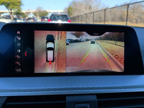 Used 2021 BMW X3 xDrive30i w/ M Sport Package image 16