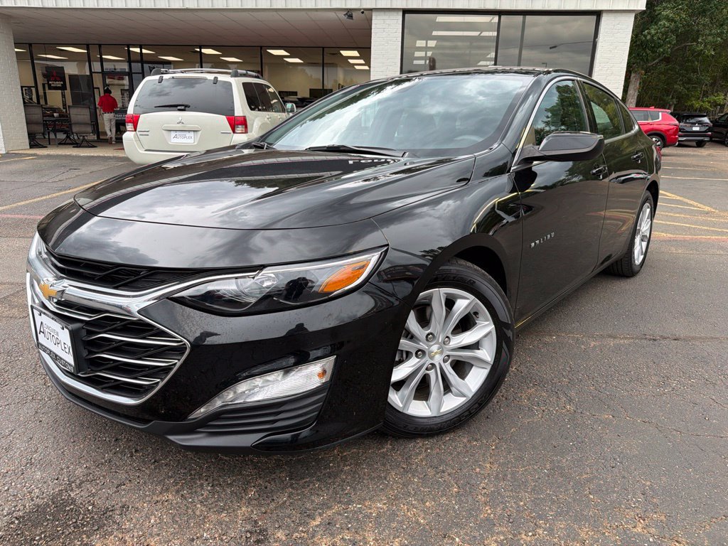 Used 2024 Chevrolet Malibu LT FWD image 1