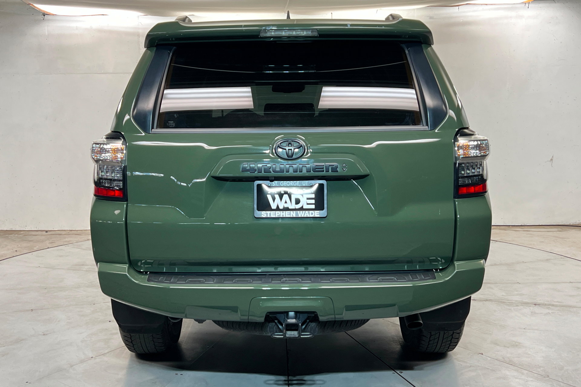 Used 2022 Toyota 4Runner Trail Special Edition AWD/4WD image 5