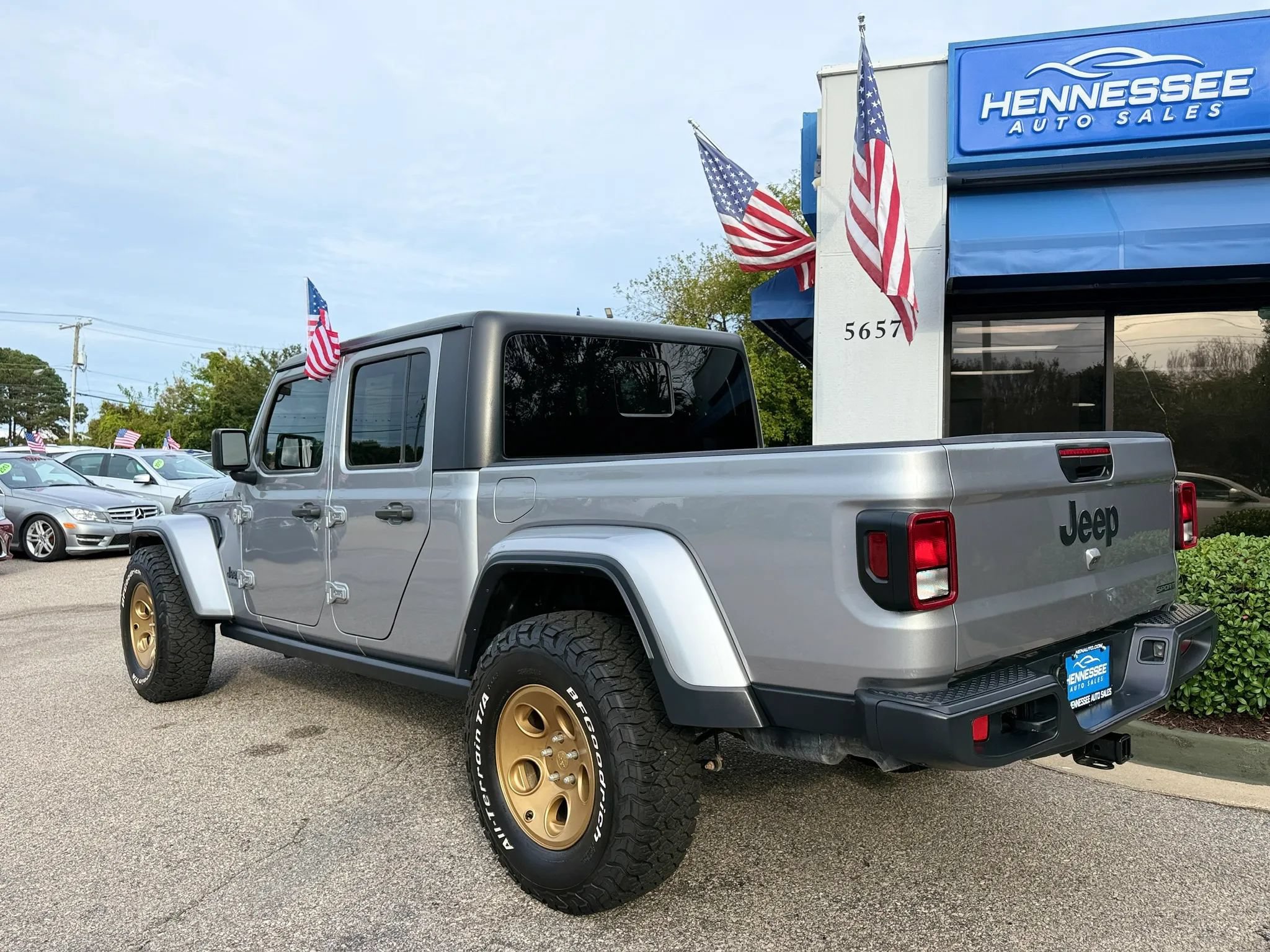 Used 2020 Jeep Gladiator Sport w/ Quick Order Package 24S AWD/4WD image 7