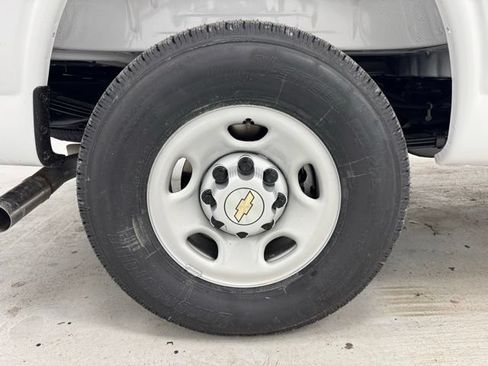 New 2026 Chevrolet Express 2500 w/ Driver Convenience Package RWD image 29