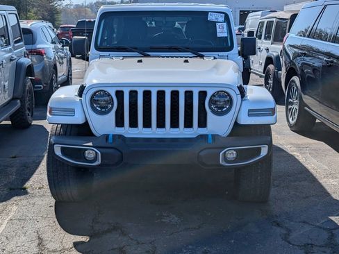 Used 2022 Jeep Wrangler Unlimited Sahara 4xe image 5