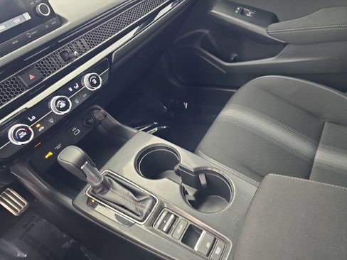 Certified 2024 Honda Civic Sport image 22