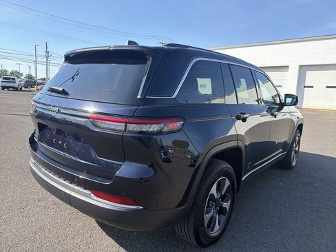 Used 2023 Jeep Grand Cherokee 4WD 4xe image 5