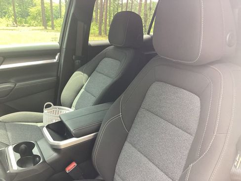 New 2026 GMC Terrain Elevation w/ Technology Package II FWD image 13