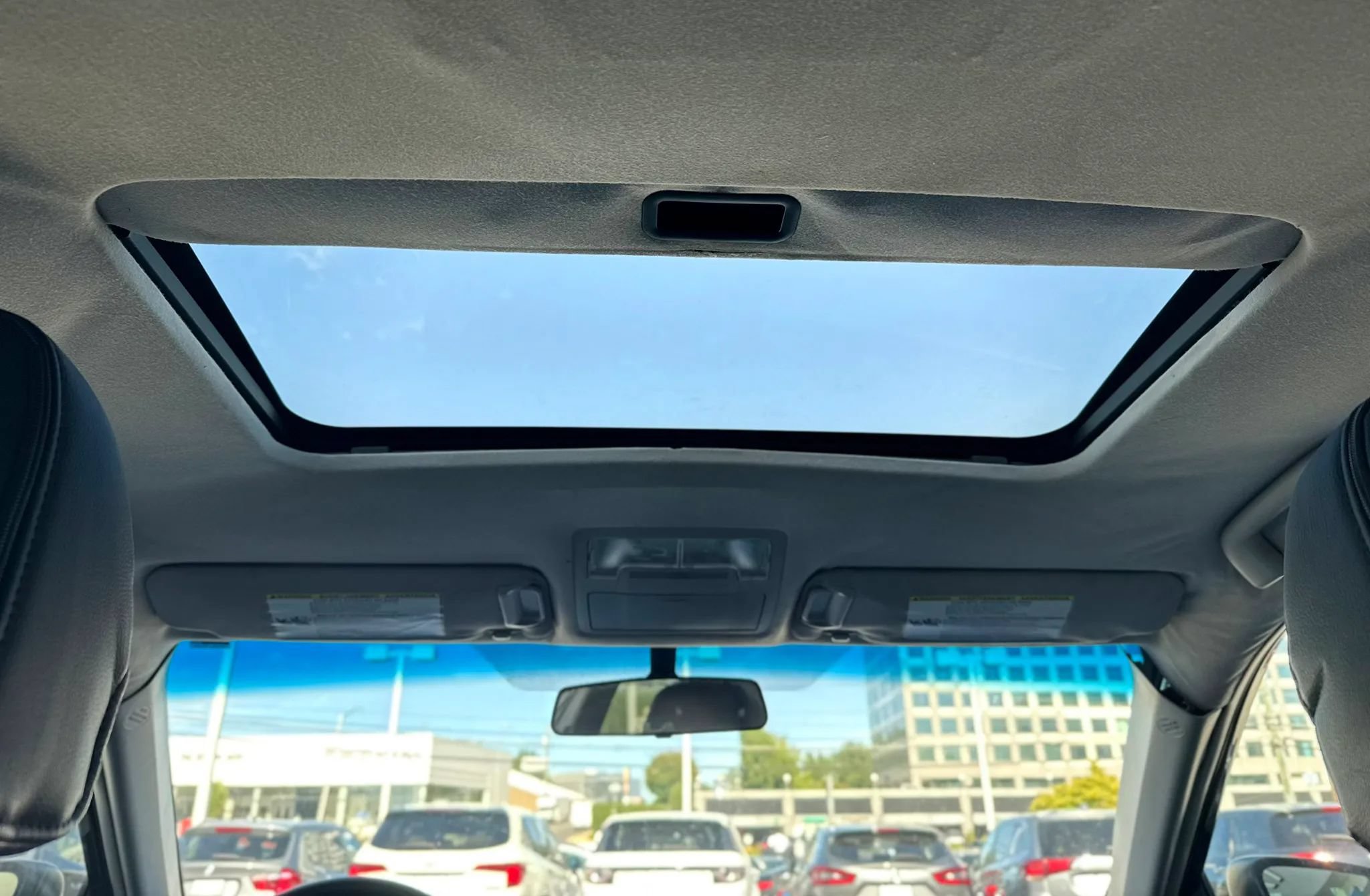 Used 2014 Toyota Camry LE FWD image 12