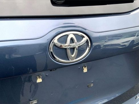 Used 2014 Toyota Highlander LE image 27