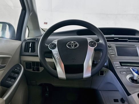 Used 2013 Toyota Prius Two FWD image 17