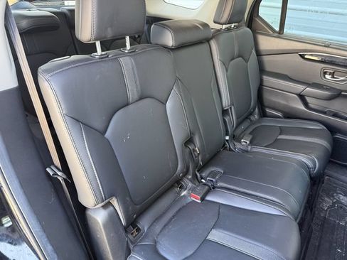 Used 2025 Honda Pilot EX-L image 27
