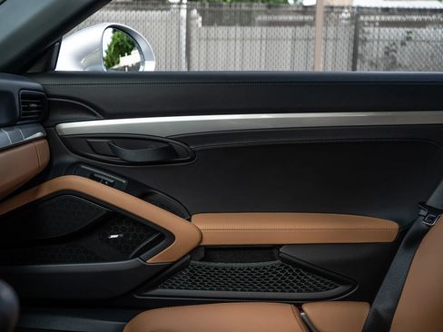 Used 2019 Porsche 911 Speedster RWD image 62