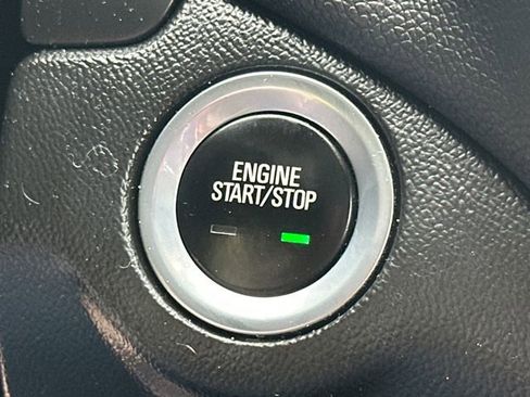 Used 2018 Chevrolet Equinox LT w/ Redline Edition AWD/4WD image 37