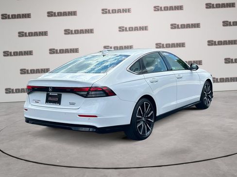 Used 2024 Honda Accord Touring image 5