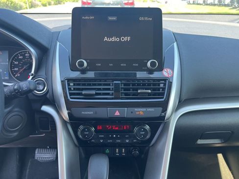 Used 2024 Mitsubishi Eclipse Cross SE image 8
