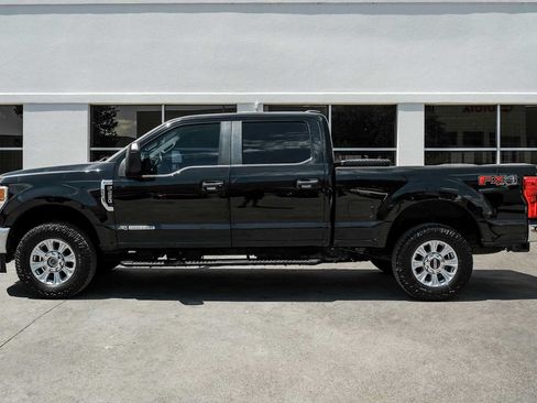 Used 2021 Ford F250 XL w/ STX Appearance Package AWD/4WD image 11