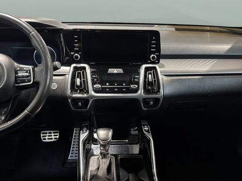 Used 2022 Kia Sorento SX FWD image 10