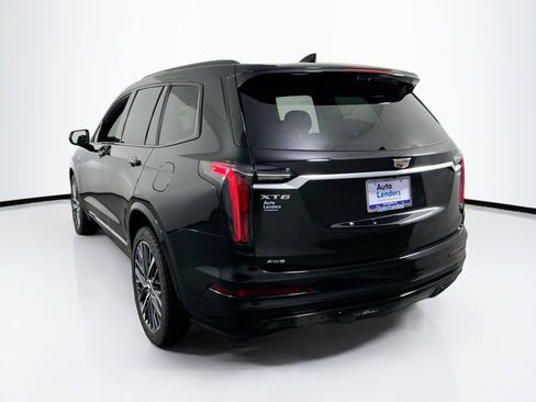 Used 2022 Cadillac XT6 Sport w/ Technology Package image 7